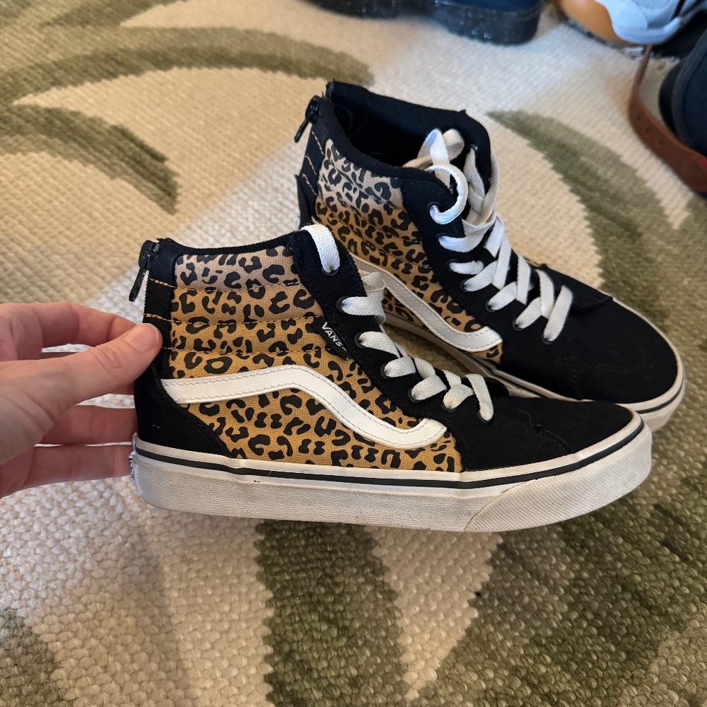 Girls Cheetah Van Hightops (3)